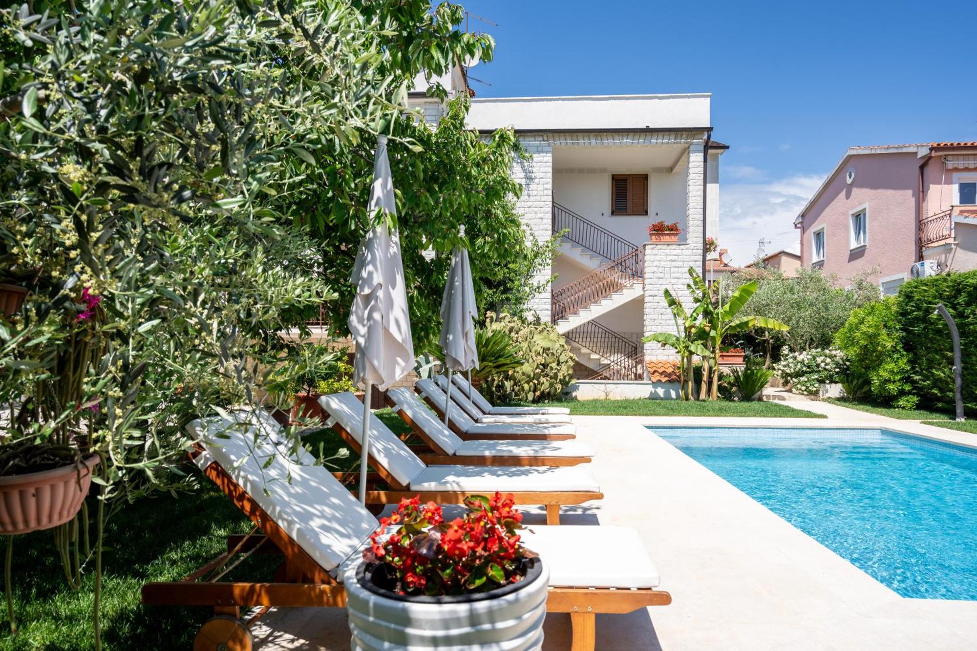 Apartments Maras Porec Ngoại thất bức ảnh